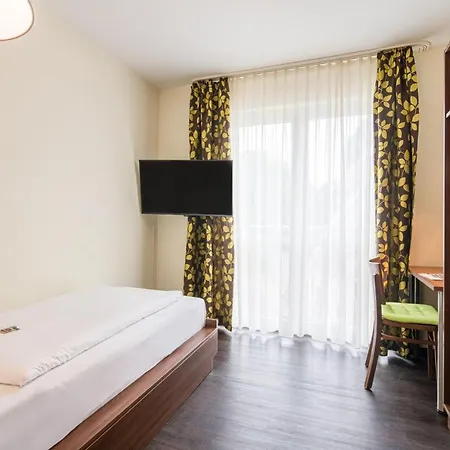 Knorz Hotel 3*