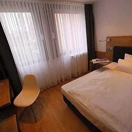 Knorz Hotel